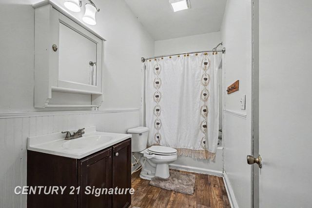 2414 Benjamin Street, Saginaw, MI 48602