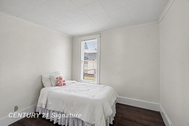 2414 Benjamin Street, Saginaw, MI 48602