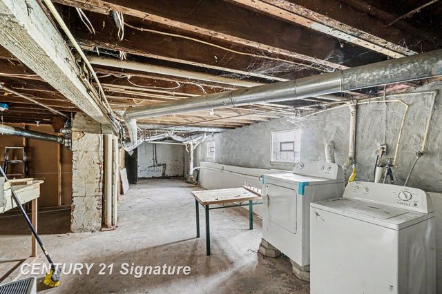 2414 Benjamin Street, Saginaw, MI 48602