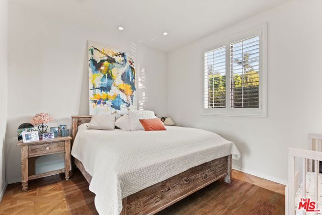 3340 Scadlock Lane, Sherman Oaks, CA 91403