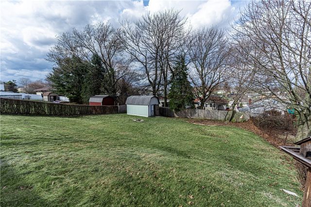 1206 Augusta Dr, Aliquippa, PA 15001