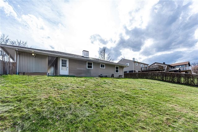 1206 Augusta Dr, Aliquippa, PA 15001