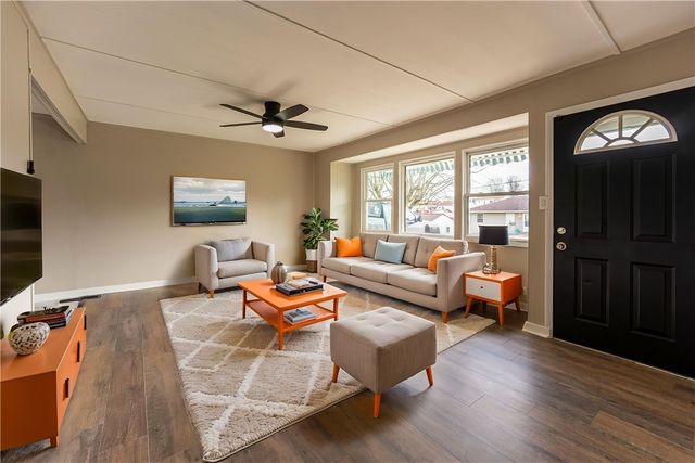 1206 Augusta Dr, Aliquippa, PA 15001