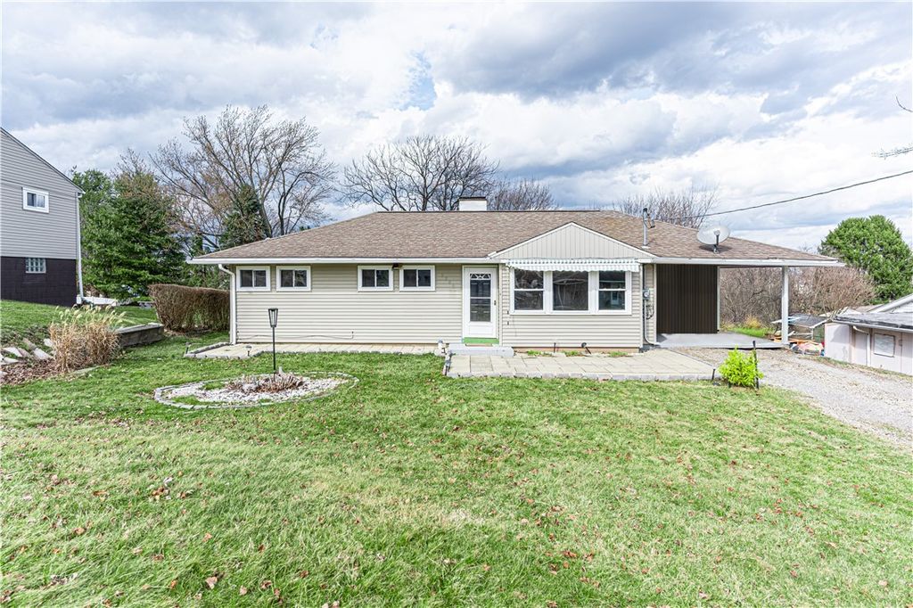 1206 Augusta Dr, Aliquippa, PA 15001