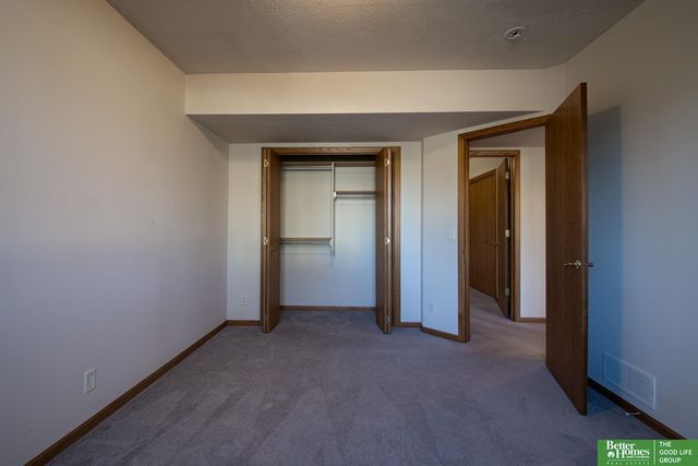 1219 Cork Drive, Papillion, NE 68046