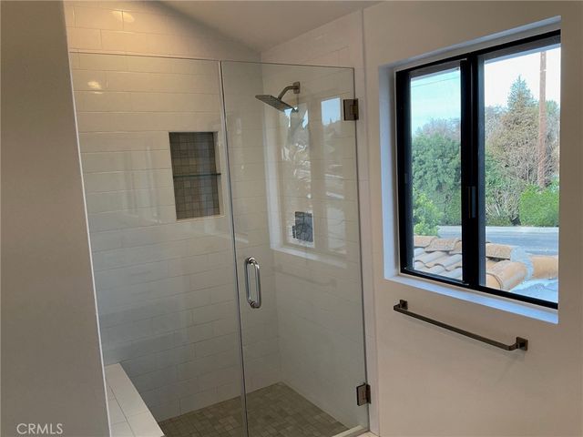 23140 Park Sorrento, Calabasas, CA 91302