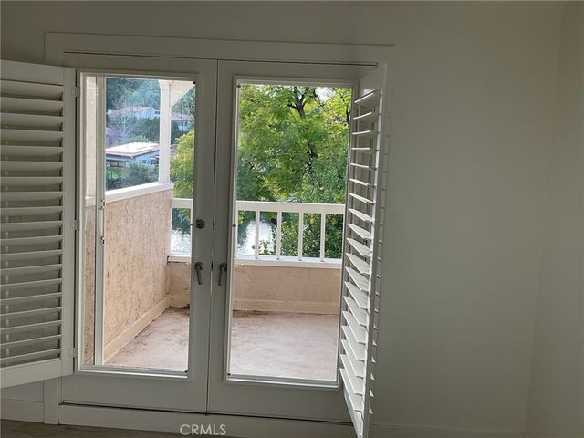 23140 Park Sorrento, Calabasas, CA 91302