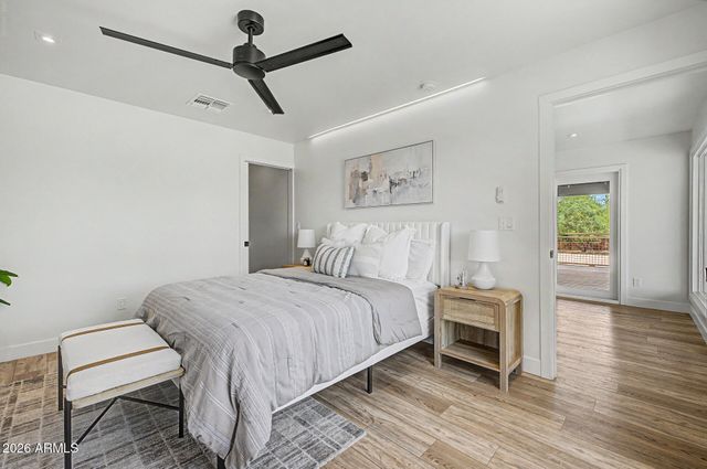 39029 N 11TH Avenue, Phoenix, AZ 85086