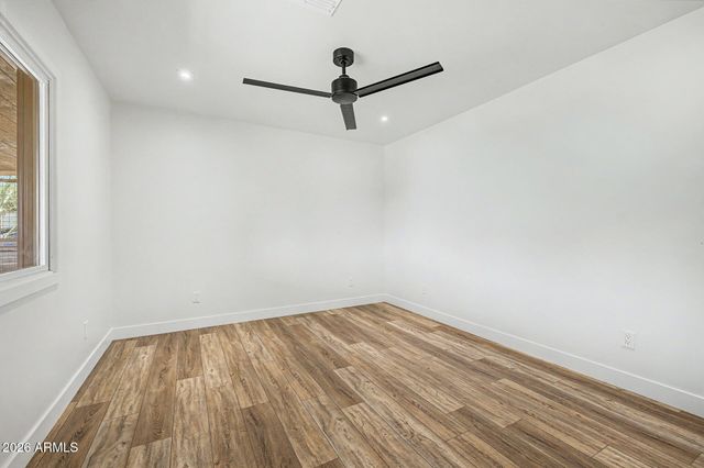 39029 N 11TH Avenue, Phoenix, AZ 85086
