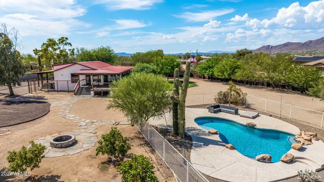 39029 N 11TH Avenue, Phoenix, AZ 85086