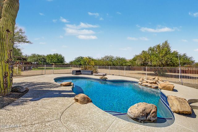39029 N 11TH Avenue, Phoenix, AZ 85086