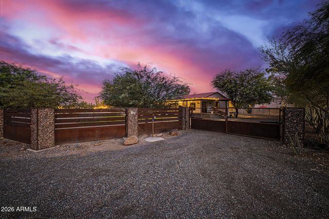 39029 N 11TH Avenue, Phoenix, AZ 85086