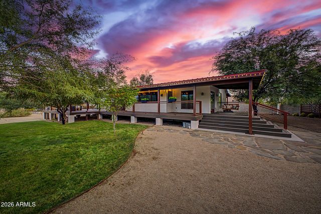 39029 N 11TH Avenue, Phoenix, AZ 85086