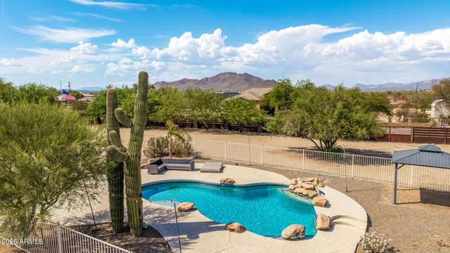 39029 N 11TH Avenue, Phoenix, AZ 85086