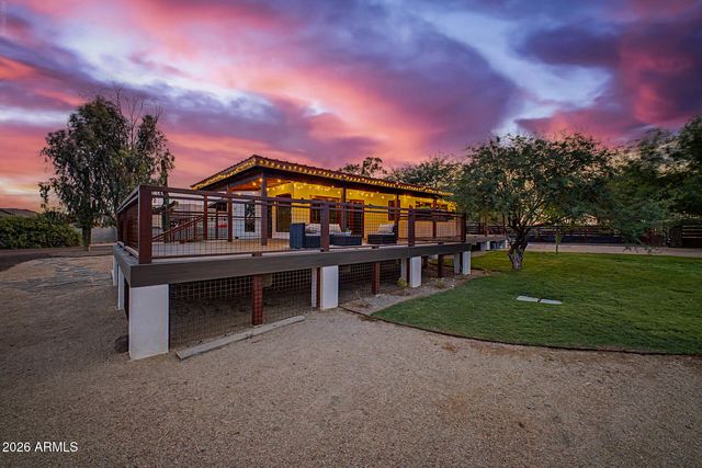 39029 N 11TH Avenue, Phoenix, AZ 85086