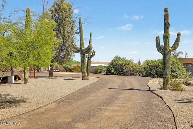 39029 N 11TH Avenue, Phoenix, AZ 85086