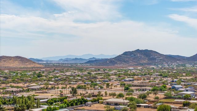 39029 N 11TH Avenue, Phoenix, AZ 85086