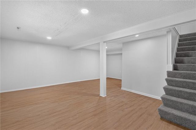 501 Park Avenue, Belton, MO 64012