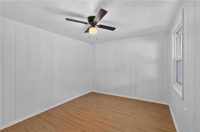 501 Park Avenue, Belton, MO 64012