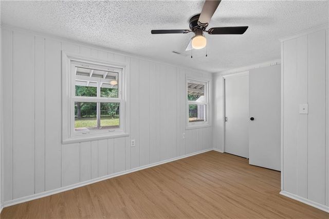 501 Park Avenue, Belton, MO 64012