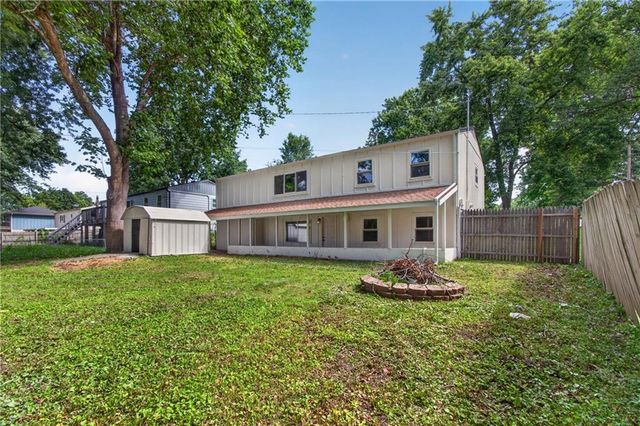 501 Park Avenue, Belton, MO 64012