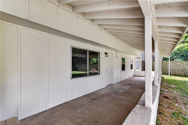 501 Park Avenue, Belton, MO 64012