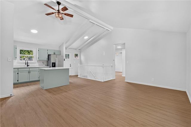 501 Park Avenue, Belton, MO 64012