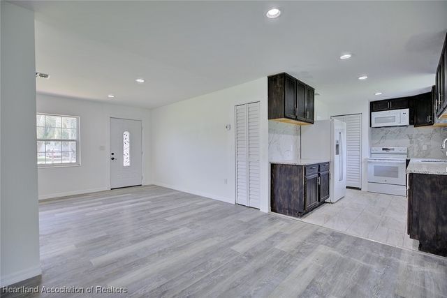 1816 Sandra Boulevard, Sebring, FL 33870