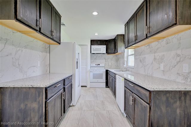 1816 Sandra Boulevard, Sebring, FL 33870