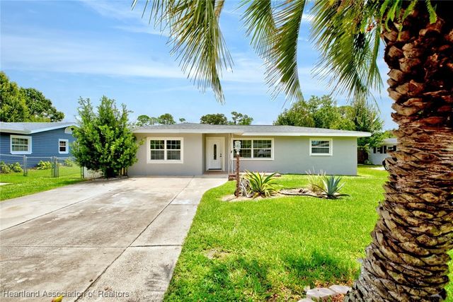 1816 Sandra Boulevard, Sebring, FL 33870