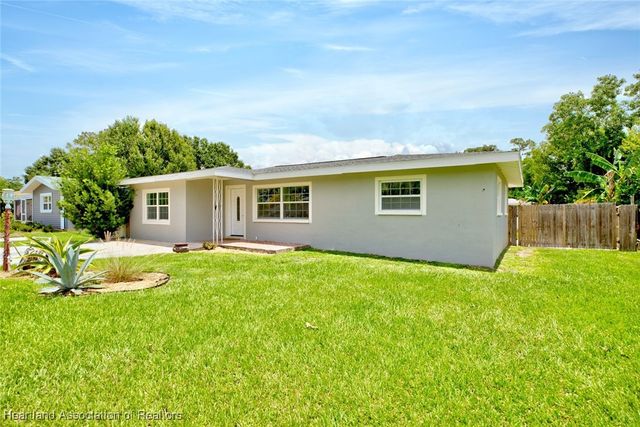 1816 Sandra Boulevard, Sebring, FL 33870