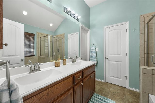 801 Valley Court, Royse City, TX 75189