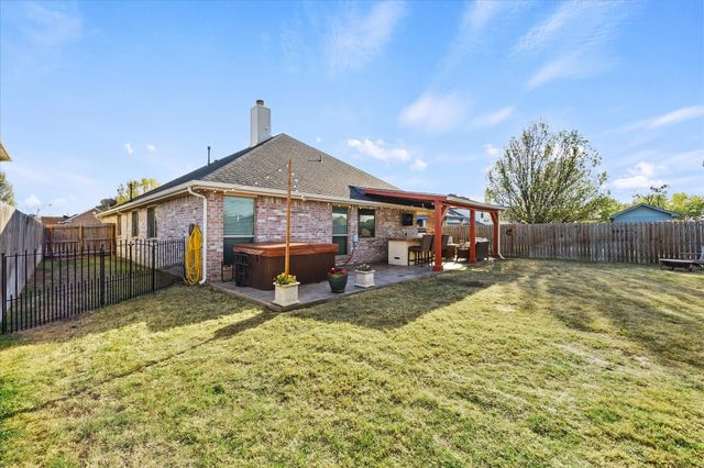801 Valley Court, Royse City, TX 75189