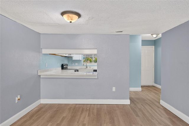 4223 S. SEMORAN BLVD 6, Orlando, FL 32822