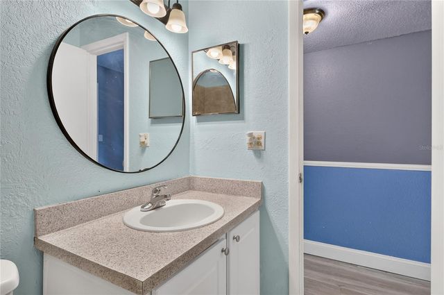 4223 S. SEMORAN BLVD 6, Orlando, FL 32822
