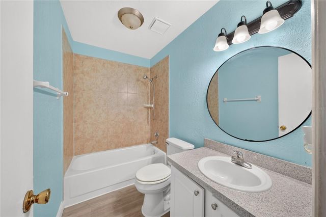 4223 S. SEMORAN BLVD 6, Orlando, FL 32822