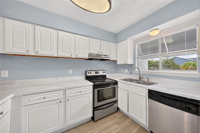 4223 S. SEMORAN BLVD 6, Orlando, FL 32822