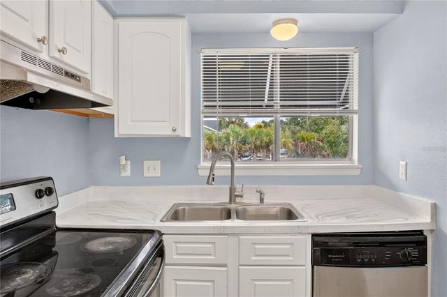4223 S. SEMORAN BLVD 6, Orlando, FL 32822