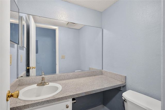 4223 S. SEMORAN BLVD 6, Orlando, FL 32822