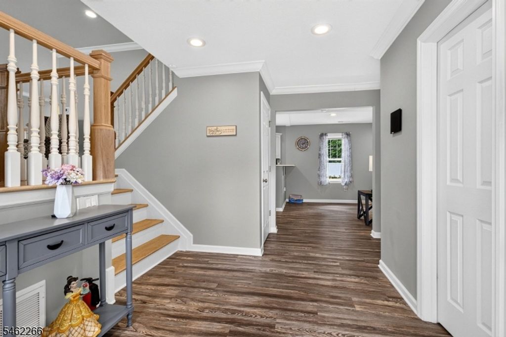 2 Braemar Cir, Cranford Twp., NJ 07016 — photo 3