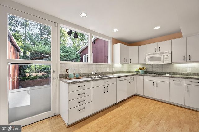 7407 RECARD LN, Alexandria, VA 22307