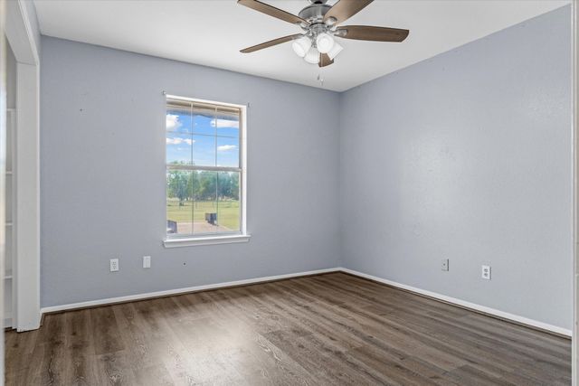 4885 Fm 859, Edgewood, TX 75117