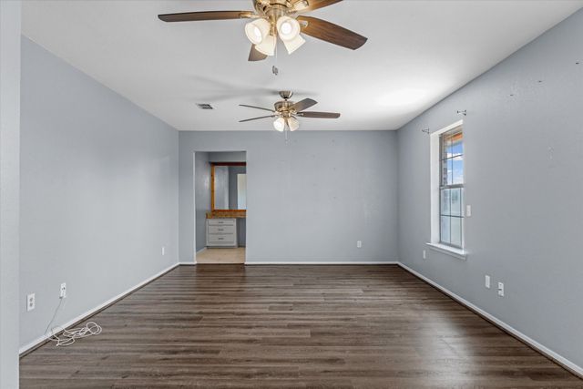 4885 Fm 859, Edgewood, TX 75117