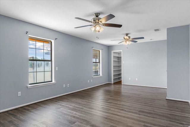 4885 Fm 859, Edgewood, TX 75117
