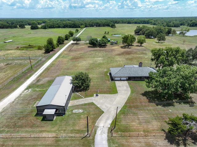 4885 Fm 859, Edgewood, TX 75117