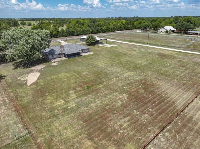 4885 Fm 859, Edgewood, TX 75117