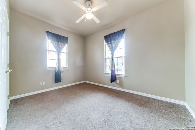 146 Creekview Dr, Canyon Lake, TX 78133