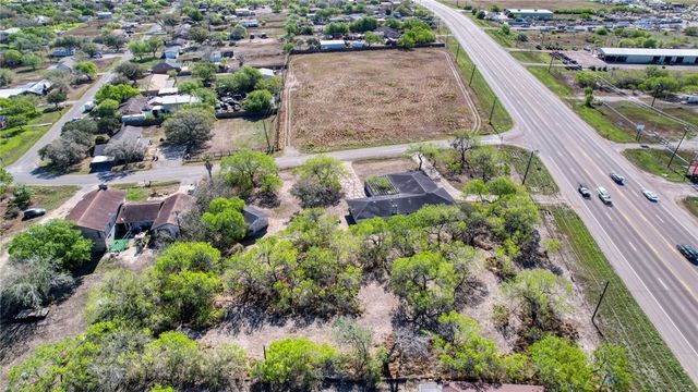 16202 Fm 624, Robstown, TX 78380