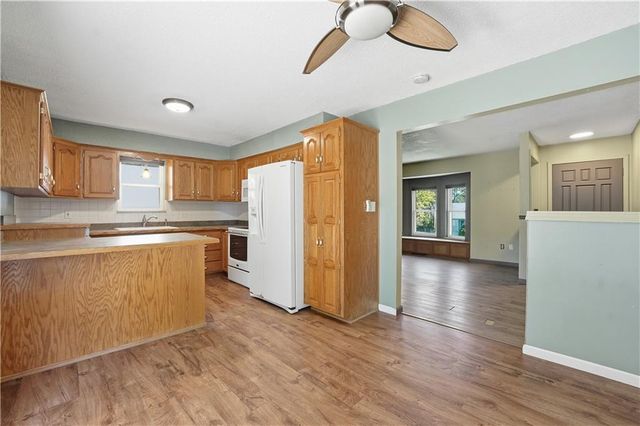 903 Citadel Drive, Weston, MO 64098