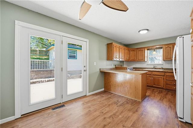 903 Citadel Drive, Weston, MO 64098